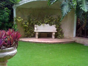 synthetic grass lawn