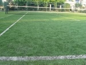 tennis en gazon artificiel