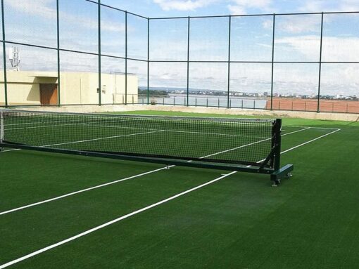 Clôture pour courts de tennis en gazon artificiel