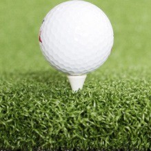 Tappetino golf con 2 punte da golf 2 astine di allineamento fori preforati,  Tappetino in erba sintetica 4 Dimensioni - Costway