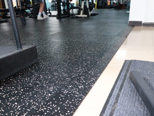 Tuiles en caoutchouc