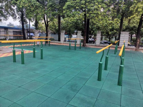 Tuiles en caoutchouc